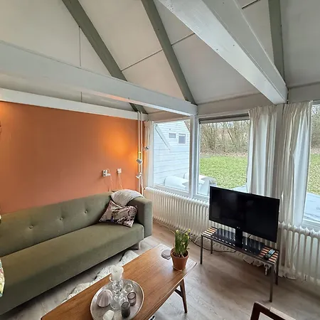 Bungalowpark - Alpha 74 *